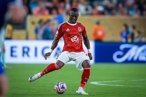 أحمد سليمان يجيب.. هل يفاوض الزمالك أليو ديانج؟